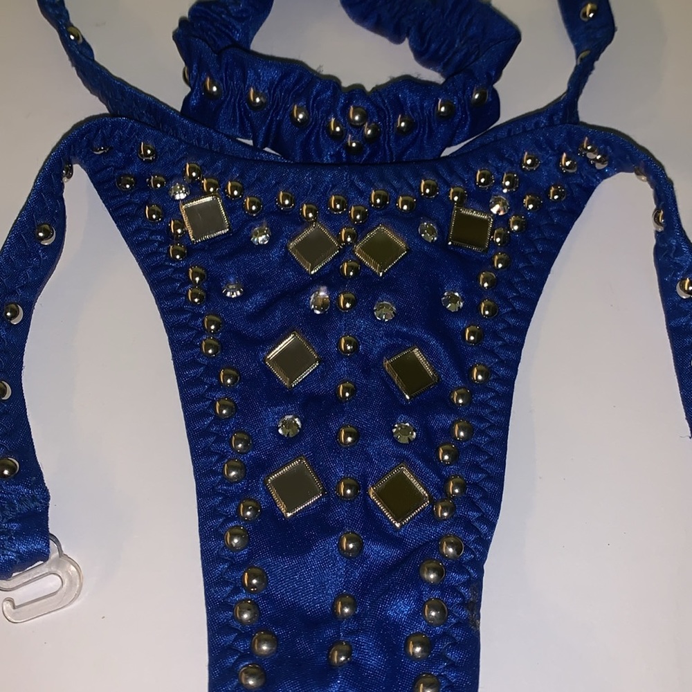 Custom made bikini bottom w/garter - Picture 3 of 8